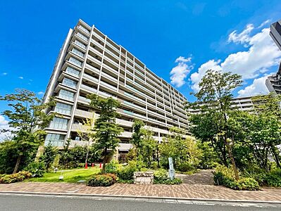 外観：飽きのこないシンプルモダンな外観です。