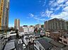 バルコニー：眺望や窓からの景色が良いと、家で過ごす時間も快適です。