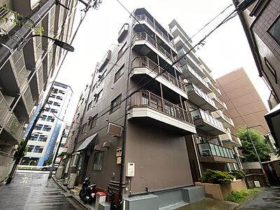 外観:飽きのこないシンプルモダンな外観です。 外観:飽きのこないシンプルモダンな外観です。