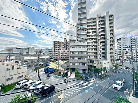 眺望や窓からの景色が良いと、家で過ごす時間も快適です。