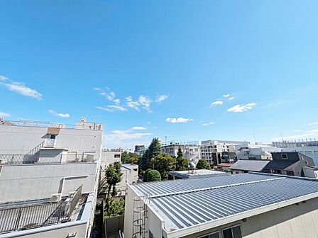 陽当たり・通風・開放感に恵まれた環境です。※CG加工により晴天にしています。