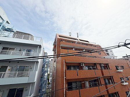 眺望や窓からの景色が良いと、家で過ごす時間も快適です。