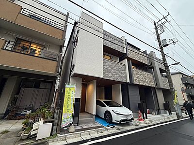 外観:飽きのこないシンプルモダンな外観です。 外観:飽きのこないシンプルモダンな外観です。