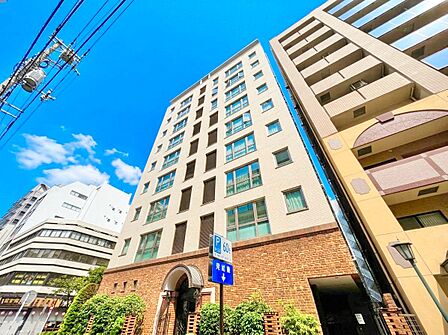 飽きのこないシンプルモダンな外観です。