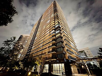 外観:飽きのこないシンプルモダンな外観です。 外観:飽きのこないシンプルモダンな外観です。