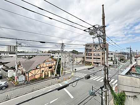 陽当たり・通風・開放感に恵まれた環境です。