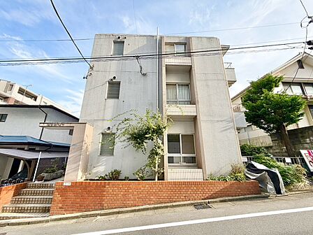 忙しく過ぎゆく日常を置き去るほど、ゆったりした時間が流れる住環境。
