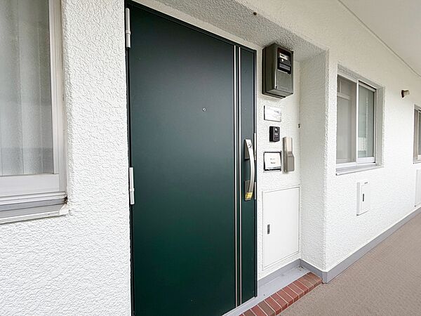 玄関を拡大表示