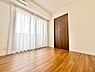 寝室：快適に・伸びやかに。心の潤いを求める方々へ。