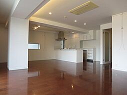 プラチネ サンク 2階2LDKのリビング/ダイニング