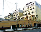 品川区立日野学園中学校（182m）
