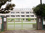 世田谷区立九品仏小学校（394m）