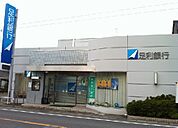 銀行「足利銀行岡本支店まで791m」