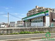 ファミリーマート大久保町店(650m)