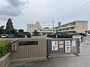 伊勢崎市立三郷小学校 1380m
