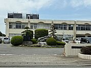 伊勢崎市立名和小学校 160m