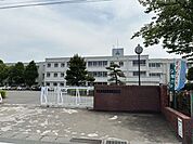 伊勢崎市立第二中学校 390m