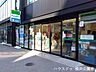 周辺：ファミリーマート 横浜常盤町店 580m