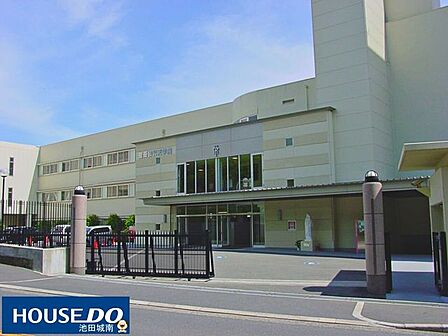 アサンプション国際小学校・中学校・高校 830m