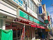 ローソンストア100横浜大口通店 徒歩2分。 130m