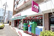 まいばすけっと横浜峰沢町店 徒歩5分。 380m