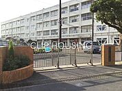 横浜市立上星川小学校 徒歩4分。 300m