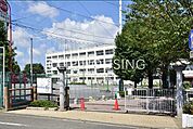 横浜市立日限山小学校 徒歩14分。 1080m