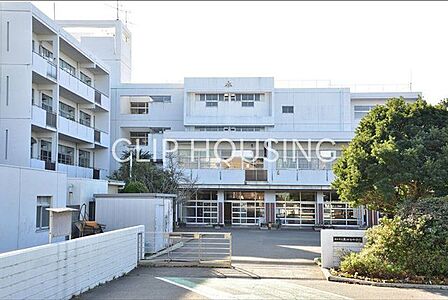 横浜市立栗田谷中学校 徒歩26分。 2070m