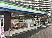 ファミリーマート松山明神台店 徒歩8分。 590m