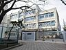 周辺：横浜市立永谷小学校 徒歩4分。 290m