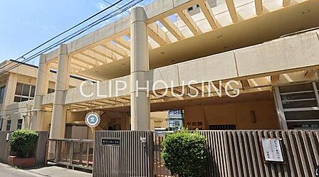 横浜市立日枝小学校 徒歩7分。 500m