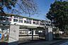 周辺：横浜市立港北小学校 徒歩6分。 440m