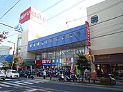 西友千代田店（1587m）
