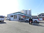 ファミリーマート 大阪狭山半田店（42m）