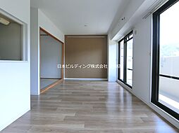 エイチ・ツーオー河内長野II 3階3LDKのリビング/ダイニング