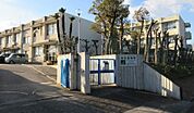 堺市立竹城台東小学校（359m）