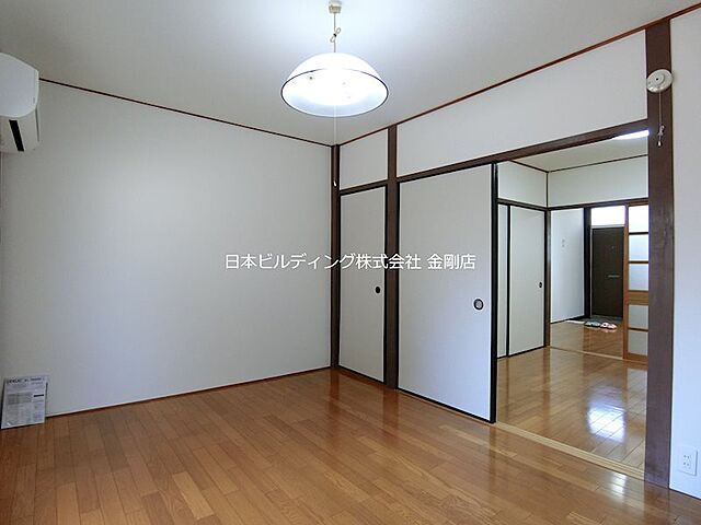 寝室