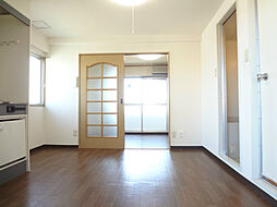 アーバンドゥ金剛 3階1DKのリビング/ダイニング