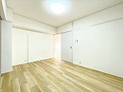 インテリアの配置も考えやすい造りになっています。また、周辺からの視線も気にすることなく生活できます。