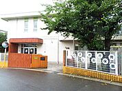 東丘保育園・保育目標「心も身体も元気な子。自分の気持ちをのびのびと表現できる子」対象年齢