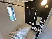 浴室乾燥機付きです。