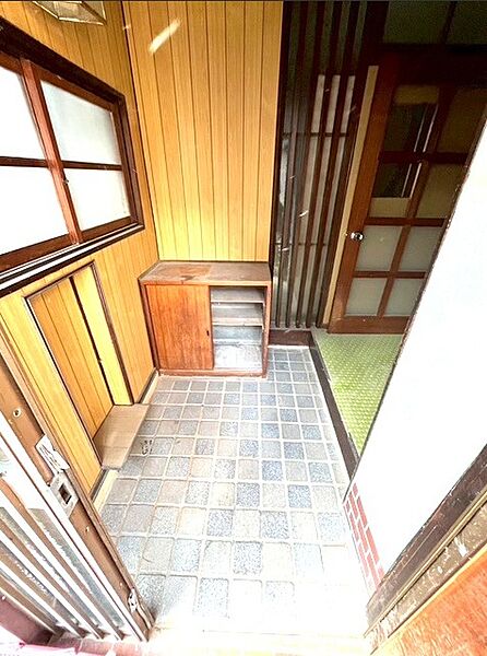 玄関を拡大表示