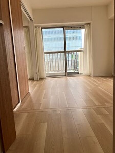 洋室を拡大表示