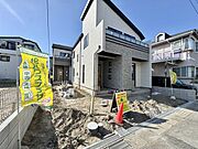 前面道路含む現地外観写真（R8.5月撮影）
