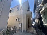 リフォーム済みですぐにでも済むことができる庭付き中古戸建てです。令和8年5月撮影