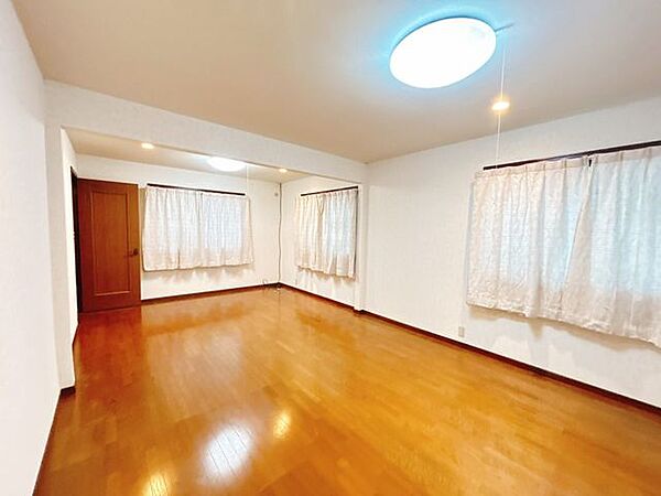 洋室を拡大表示