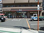 セブンイレブン大阪狭山市駅前店 109m