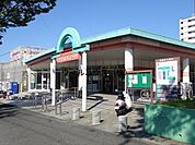 デイリーカナート鶴山台店 1420m