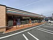 セブンイレブン堺向陵東町2丁店 238m