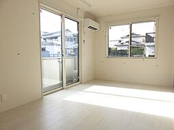 グランレイク金剛 1階ワンルームのリビング/ダイニング